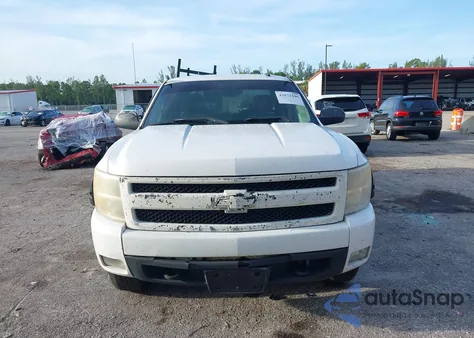 2007 Chevrolet Silverado K1500 z USA, uszkodzony, nr VIN 1GCEK19J47Z612306